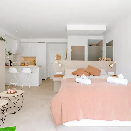 Апартаменти Oleholidays 413 Romana Playa Primera Linea Playa *