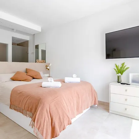 Апартаменти Oleholidays 413 Romana Playa Primera Linea Playa *